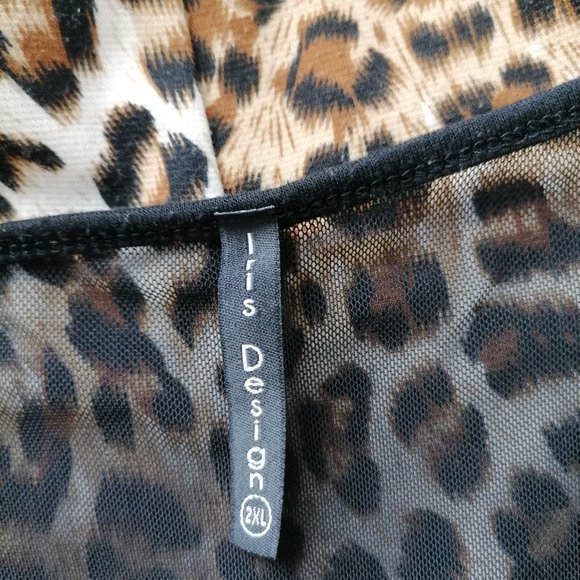 Iris Design Beige Round Neck Short Sleeve Leopard Print Blouse Top Size 2XL - Picture 5 of 6